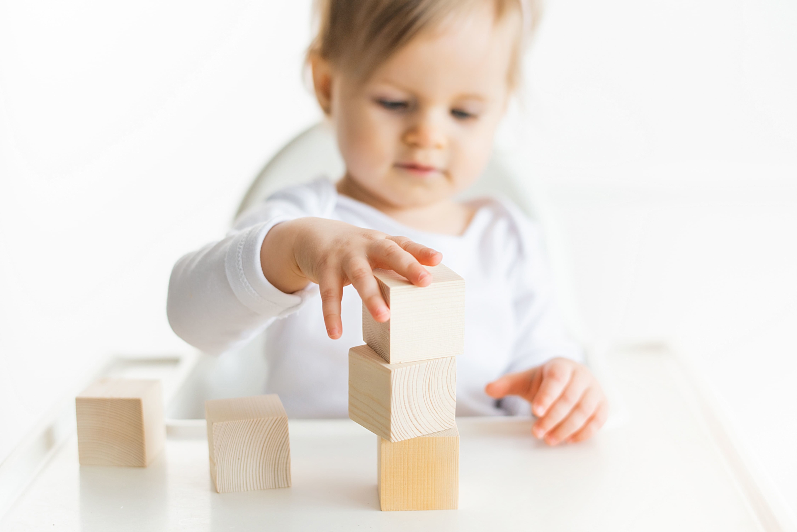 Qué son los muebles Montessori? ¿Cómo ayudan al desarrollo del bebé?